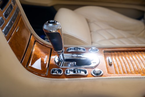 2011 Bentley Azure T à vendre (picture 64 of 198)