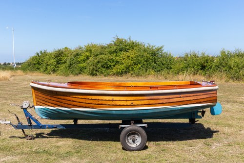 1980's Thames 14ft Boat In vendita (immagine 6 di 145)