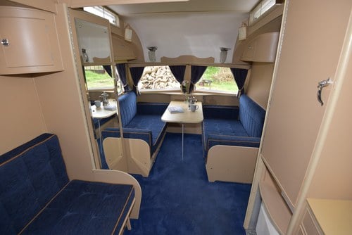 1972 Carlight Continental four-berth caravan For Sale (picture 19 of 80)