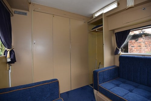 1972 Carlight Continental four-berth caravan For Sale (picture 23 of 80)