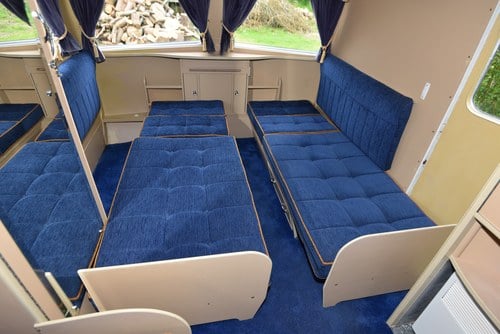 1972 Carlight Continental four-berth caravan For Sale (picture 17 of 80)