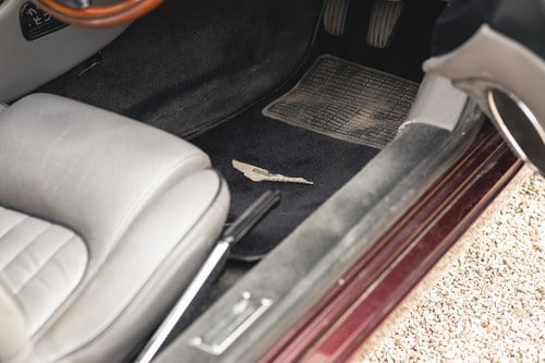 1995 Aston Martin DB7 i6 zum Verkauf (Bild 30 von 259)