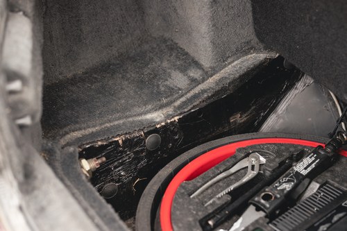 1995 Aston Martin DB7 i6 zum Verkauf (Bild 89 von 259)