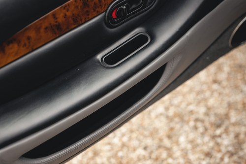 1995 Aston Martin DB7 i6 zum Verkauf (Bild 65 von 259)