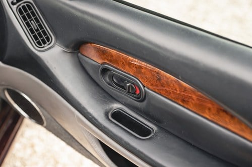 1995 Aston Martin DB7 i6 zum Verkauf (Bild 25 von 259)