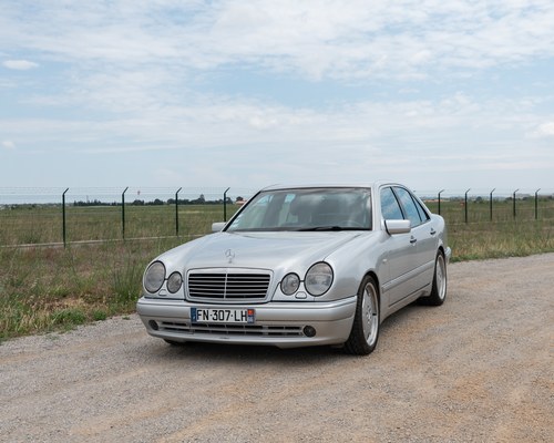 1997 Mercedes-Benz E55 AMG (W210) à vendre (picture 4 of 110)