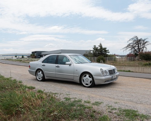 1997 Mercedes-Benz E55 AMG (W210) à vendre (picture 16 of 110)