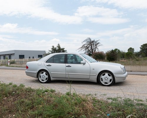 1997 Mercedes-Benz E55 AMG (W210) à vendre (picture 15 of 110)