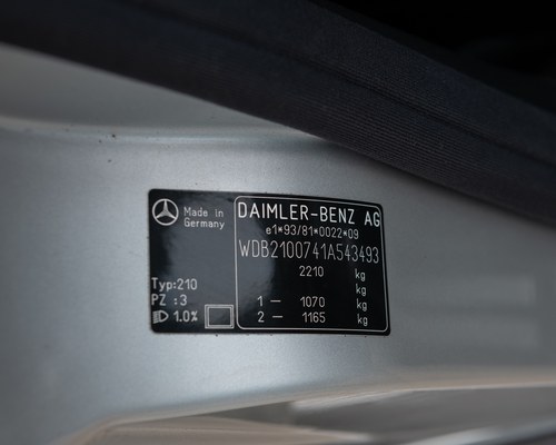 1997 Mercedes-Benz E55 AMG (W210) à vendre (picture 101 of 110)