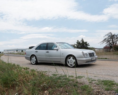 1997 Mercedes-Benz E55 AMG (W210) à vendre (picture 17 of 110)