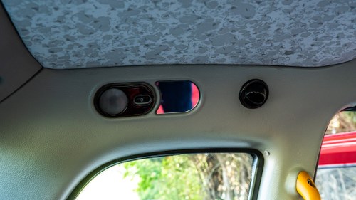 1999 London Taxis International TX1 Millennium edition En venta (imagen 61 de 184)