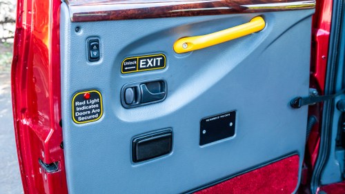 1999 London Taxis International TX1 Millennium edition En venta (imagen 69 de 184)