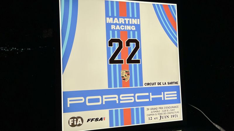 NO RESERVE - Martini Racing Porsche Sign In vendita (immagine 1 di 29)