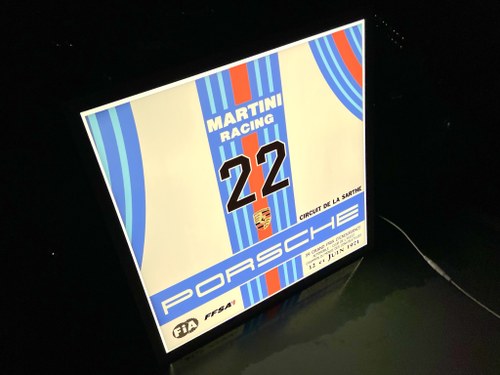 NO RESERVE - Martini Racing Porsche Sign zum Verkauf (Bild 3 von 29)