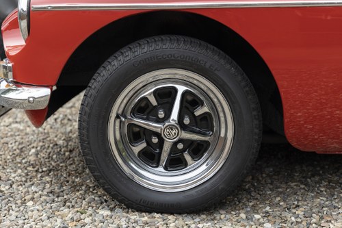 1973 MGB Roadster zum Verkauf (Bild 17 von 124)