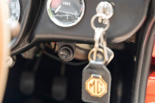 1973 MGB Roadster zum Verkauf (Bild 29 von 124)