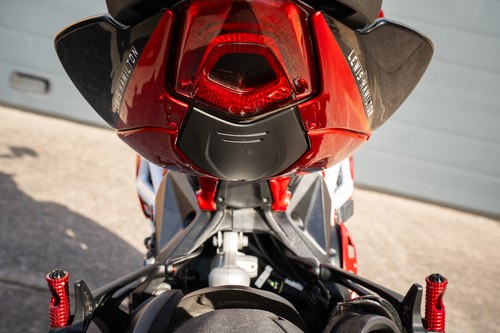 2019 MV Agusta Brutale 800RR Lewis Hamilton Edition 060/144 In vendita (immagine 46 di 90)