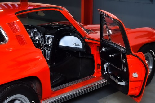 1964 Chevrolet Corvette Sting Ray 327 (C2) For Sale (picture 31 of 53)