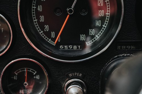 1965 Chevrolet Corvette Stingray 327 Convertible (C2) In vendita (immagine 24 di 101)