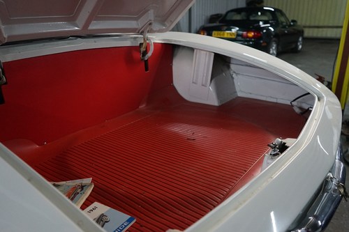 1961 Chevrolet Corvette C1 Te koop (foto 86 van 164)