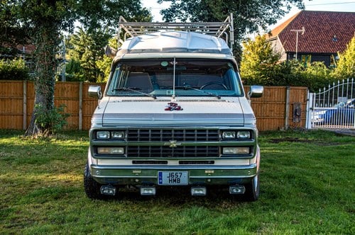 1992 G20 Chevrolet Turtle Top Day Van For Sale (picture 2 of 50)
