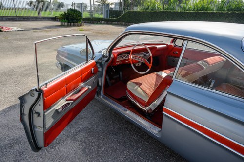 1961 Chevrolet Impala Sport Coupe In vendita (immagine 35 di 152)