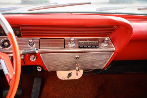 1961 Chevrolet Impala Sport Coupe In vendita (immagine 42 di 152)