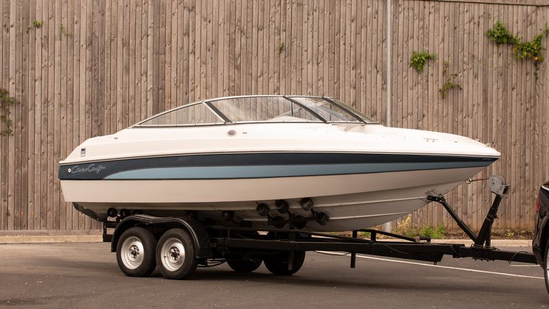 1995 Chris-Craft Vision 2000 leisure boat with trailer For Sale (picture 1 of 36)