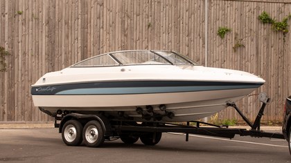 1995 Chris-Craft Vision 2000 leisure boat with trailer