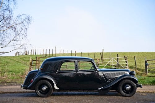 1955 Citroen Traction Avant zum Verkauf (Bild 2 von 174)