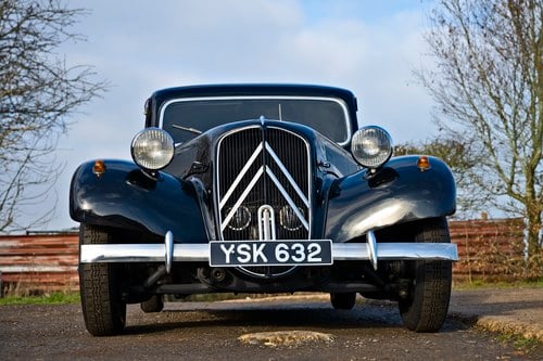 1955 Citroen Traction Avant zum Verkauf (Bild 15 von 174)