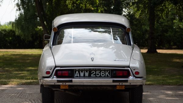 1971 Citroen D Super 5-Speed For Sale (picture :index of 9)
