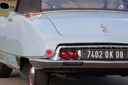 1963 Citroën DS 19 Décapotable (Henri Chapron) In vendita (immagine 43 di 80)