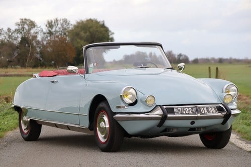 1963 Citroën DS 19 Décapotable (Henri Chapron) In vendita (immagine 2 di 80)