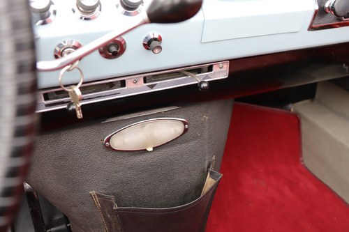 1963 Citroën DS 19 Décapotable (Henri Chapron) In vendita (immagine 20 di 80)