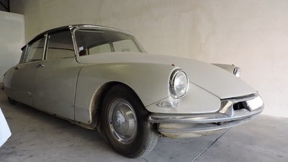 Citroen DS 19