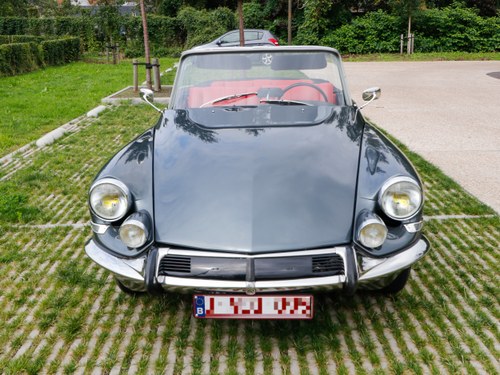 1963 Citroen DS19M Cabriolet Te koop (foto 4 van 147)