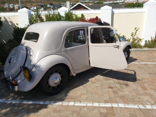 1947 Citroen Traction Avant "Light 15" zum Verkauf (Bild 20 von 55)
