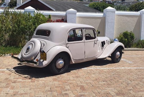 1947 Citroen Traction Avant "Light 15" zum Verkauf (Bild 7 von 55)
