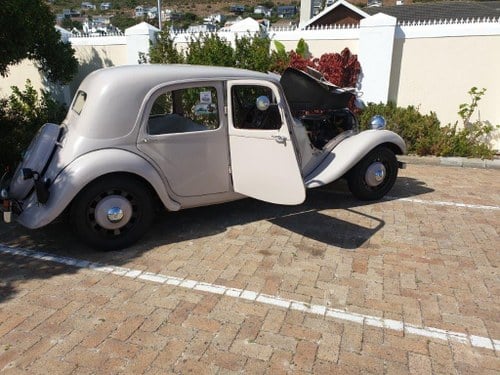 1947 Citroen Traction Avant "Light 15" zum Verkauf (Bild 19 von 55)