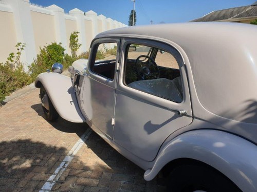 1947 Citroen Traction Avant "Light 15" zum Verkauf (Bild 39 von 55)