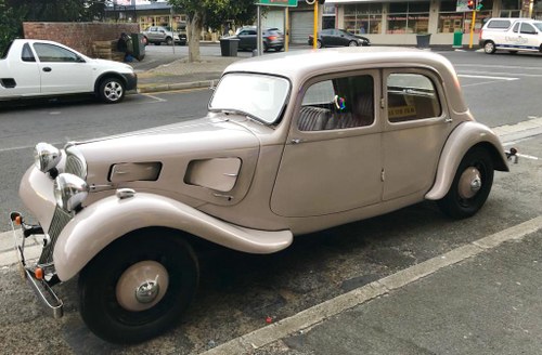 1947 Citroen Traction Avant "Light 15" zum Verkauf (Bild 4 von 55)