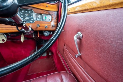 1951 Citroen Traction Avant Frost (RHD) For Sale (picture 28 of 189)