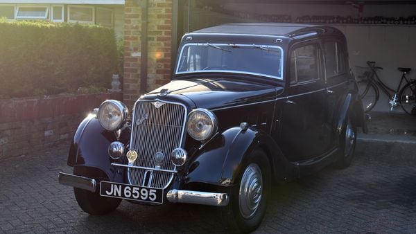 1935 Crossley Regis Six Saloon For Sale (picture :index of 5)