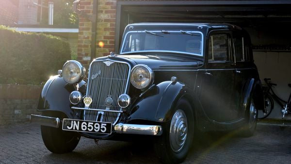 1935 Crossley Regis Six Saloon For Sale (picture :index of 3)