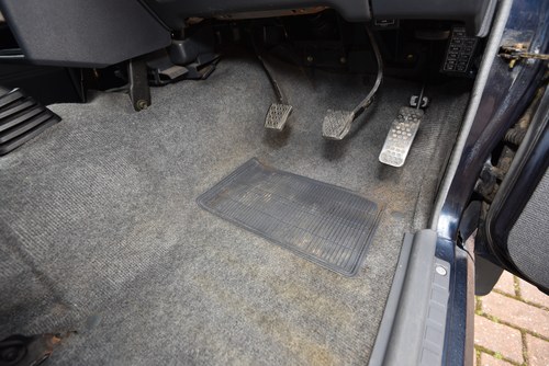 2000 Daihatsu Fourtrak Independent TDX For Sale (picture 32 of 106)