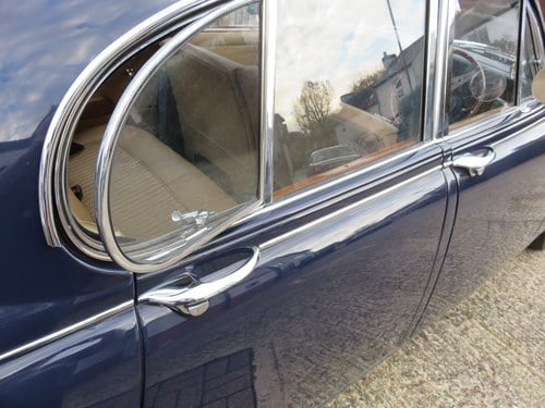 1967 Daimler 250 V8 En venta (imagen 54 de 81)