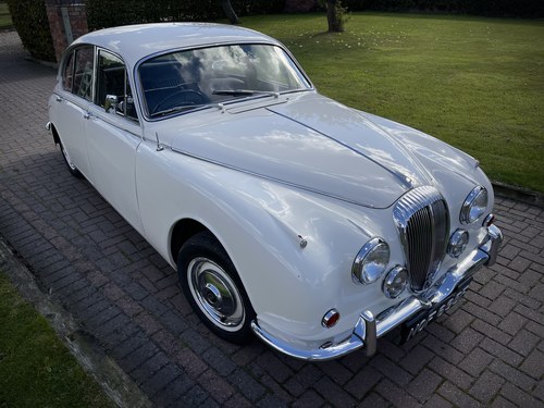 1968 Daimler V8-250 zum Verkauf (Bild 12 von 125)