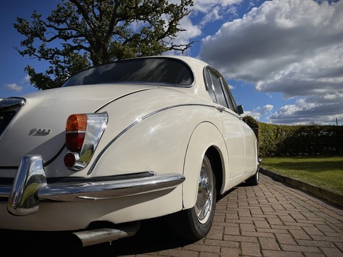 1968 Daimler V8-250 zum Verkauf (Bild 77 von 125)