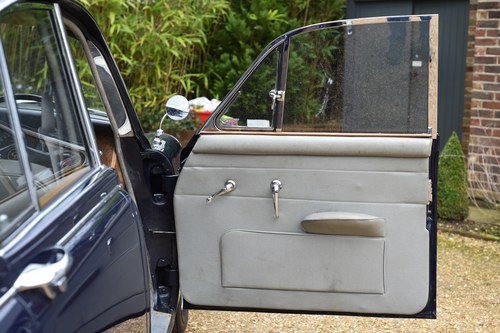 1968 Daimler V8 250 In vendita (immagine 51 di 165)